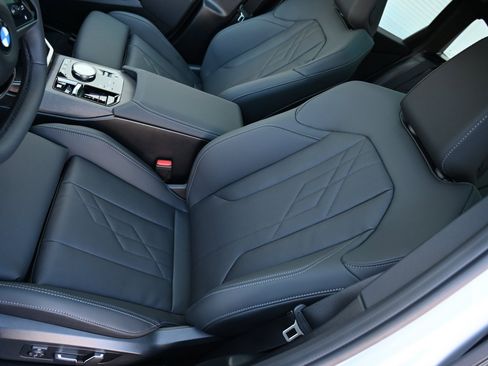 Used 2026 BMW X3 xDrive30 w/ Convenience Package image 17