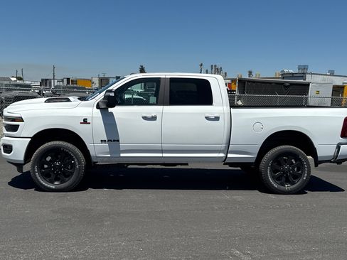 New 2026 RAM 2500 Laramie w/ Night Edition AWD/4WD image 6