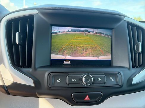 Used 2021 GMC Terrain SLE w/ Driver Convenience Package FWD image 15