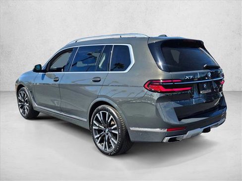 Certified 2024 BMW X7 xDrive40i image 9