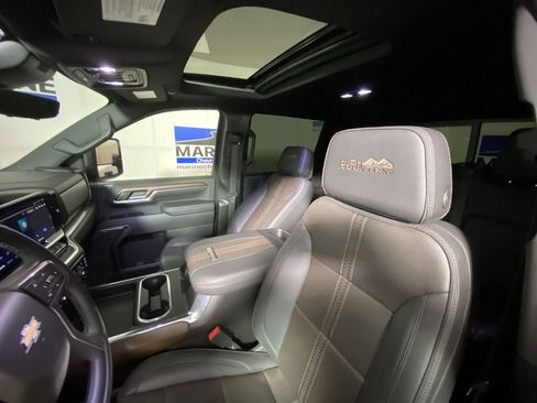 Certified 2024 Chevrolet Silverado 3500 High Country w/ High Country Premium Package AWD/4WD image 24
