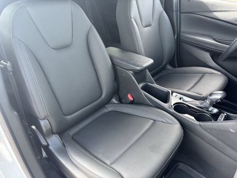 Used 2024 Buick Encore GX Sport Touring w/ Comfort Package FWD image 10
