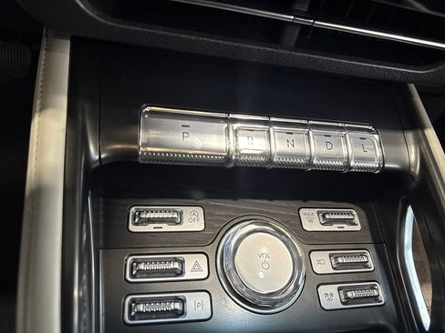 Used 2024 Lincoln Nautilus Reserve image 24