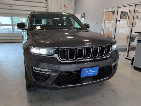 Used 2024 Jeep Grand Cherokee Limited AWD/4WD image 40