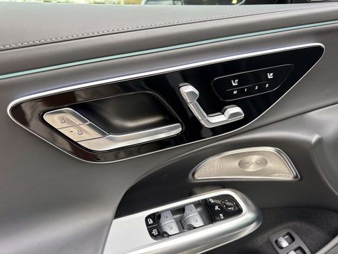 Certified 2025 Mercedes-Benz E 53 AMG e 4MATIC Sedan image 17