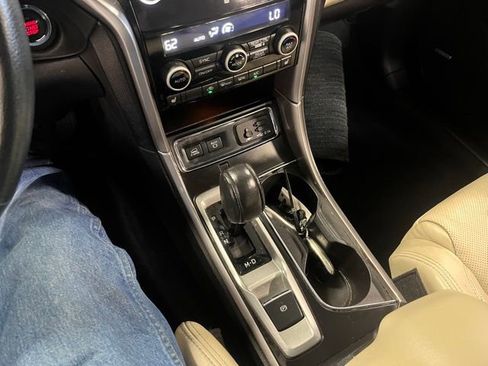 Used 2020 Subaru Ascent Limited w/ Technology Package image 28