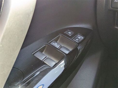 Used 2024 Mitsubishi Eclipse Cross LE image 25