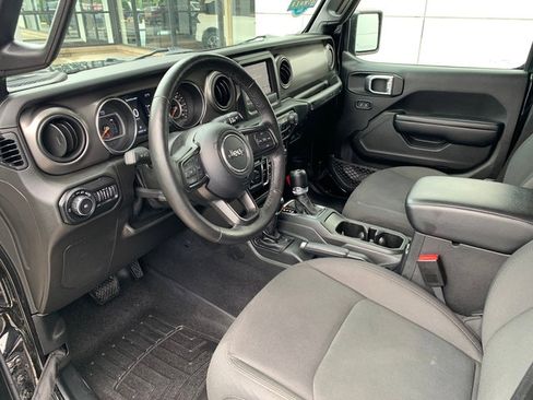 Used 2021 Jeep Wrangler Unlimited Sport AWD/4WD image 24