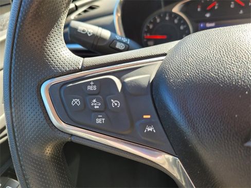 Used 2020 Chevrolet Equinox LT w/ LPO, Floor Liner Package image 37