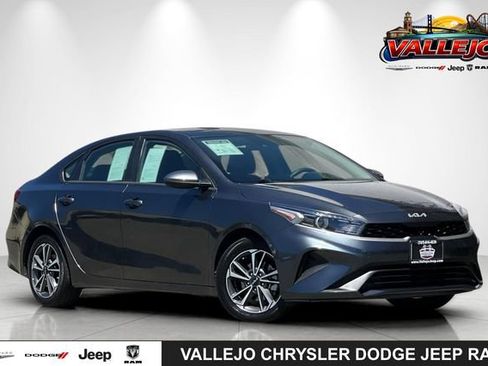 Used 2023 Kia Forte LXS FWD image 1