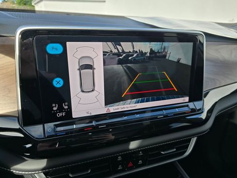 New 2026 Volkswagen Atlas SE image 26