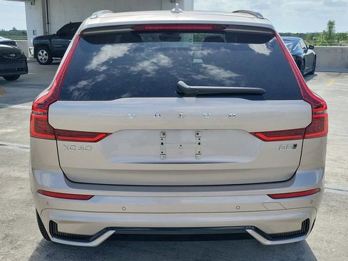 New 2026 Volvo XC60 B5 Core AWD/4WD image 4