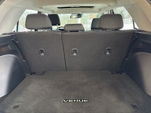 Used 2023 Hyundai Venue SEL image 29