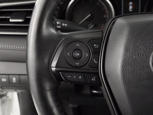 Used 2023 Toyota Camry SE image 14