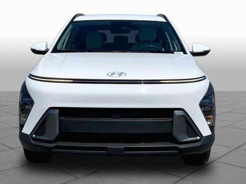 Used 2024 Hyundai Kona SEL FWD image 4