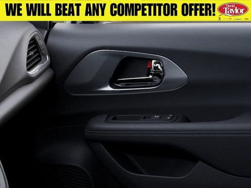 New 2026 Chrysler Voyager LX FWD image 26