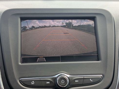 Used 2024 Chevrolet Equinox LT FWD image 24