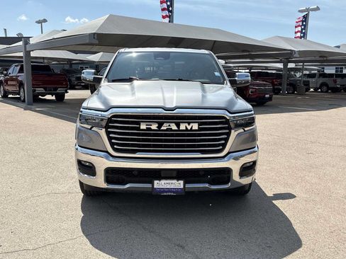 Used 2025 RAM 1500 Laramie AWD/4WD image 3