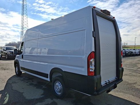 New 2025 RAM ProMaster 3500 w/ Roll-Up Rear Door Package image 5