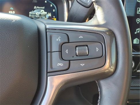Used 2024 Chevrolet Silverado 2500 ZR2 w/ Technology Package image 16
