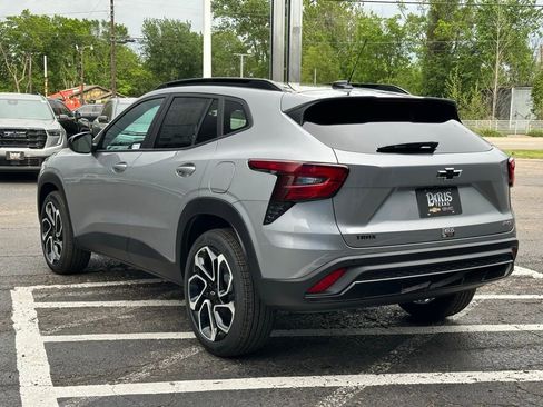 New 2026 Chevrolet Trax RS w/ Sunroof Package image 7