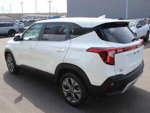 Used 2024 Kia Seltos LX image 25