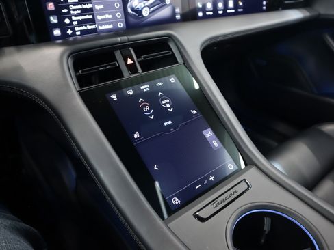 Used 2024 Porsche Taycan GTS image 17