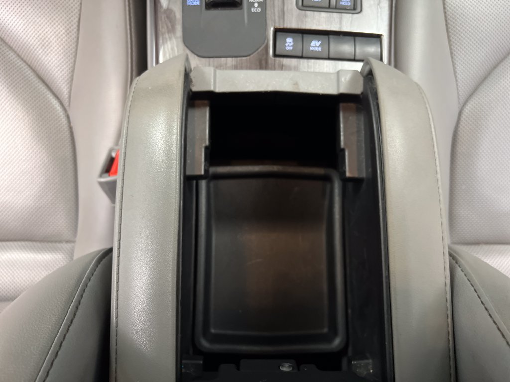 Used 2020 Toyota Highlander Platinum FWD image 52