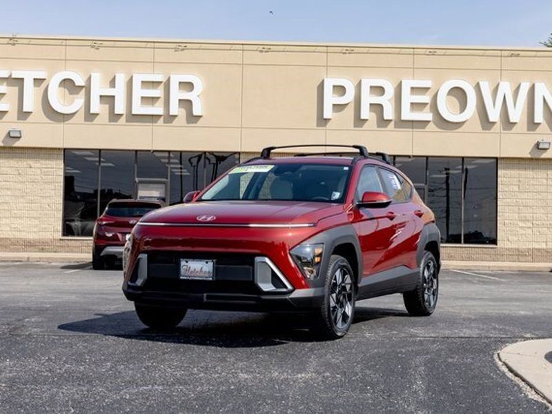 Certified 2025 Hyundai Kona SEL image 1