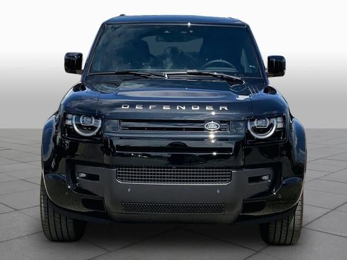 New 2026 Land Rover Defender 110 X-Dynamic SE AWD/4WD image 3