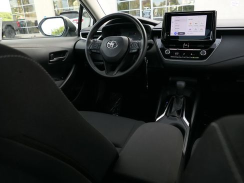 Used 2023 Toyota Corolla LE w/ Carpet Mat Package (TMS) image 26