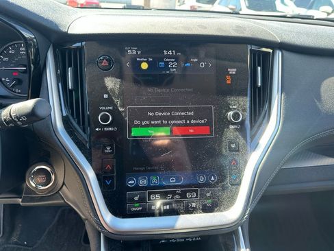 Used 2023 Subaru Outback Premium image 29