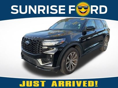 Used 2025 Ford Explorer ST-Line