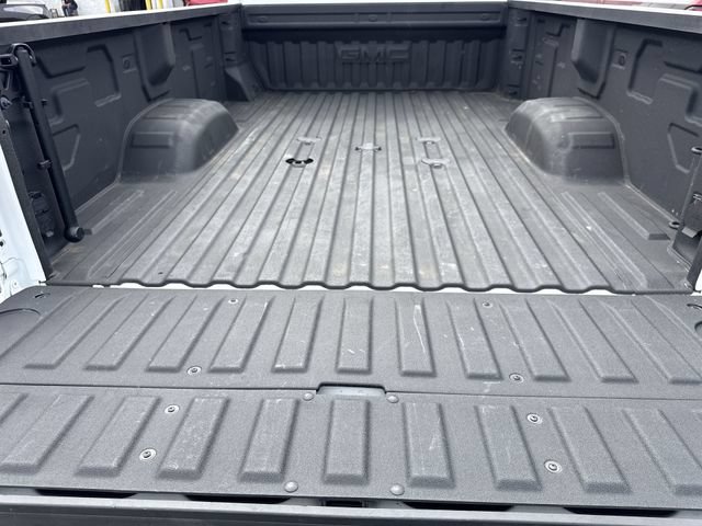 Used 2025 GMC Sierra 3500 SLT w/ SLT Convenience Package AWD/4WD image 26