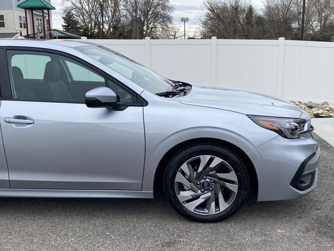 Used 2025 Subaru Legacy Limited image 8
