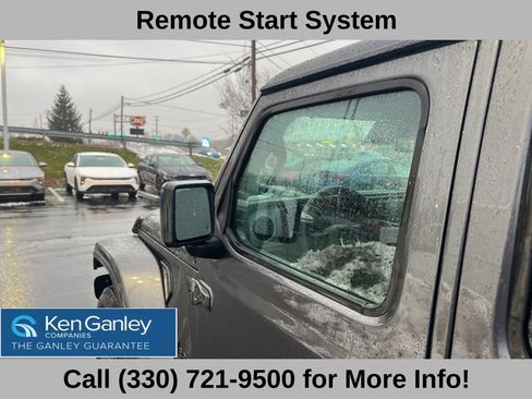 Used 2025 Jeep Gladiator Sport image 24