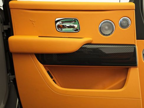 New 2026 Rolls-Royce Cullinan Black Badge image 37