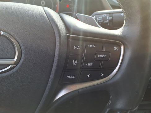 Used 2019 Lexus ES 350 w/ Premium Package image 16