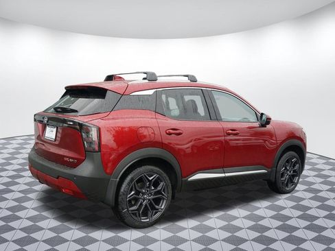 New 2025 Nissan Kicks SR image 7