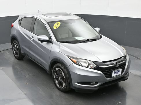 Used 2018 Honda HR-V EX image 32
