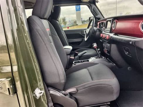 Used 2021 Jeep Wrangler Unlimited Rubicon w/ Cold Weather Group image 12