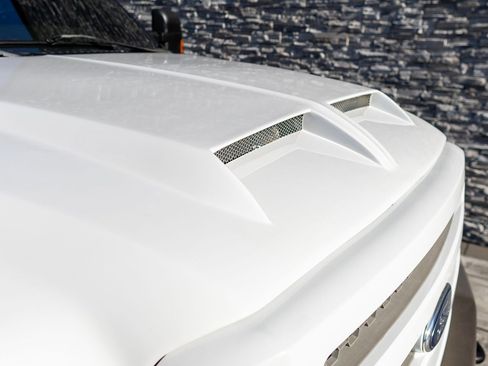 Used 2005 Ford Excursion Eddie Bauer image 32