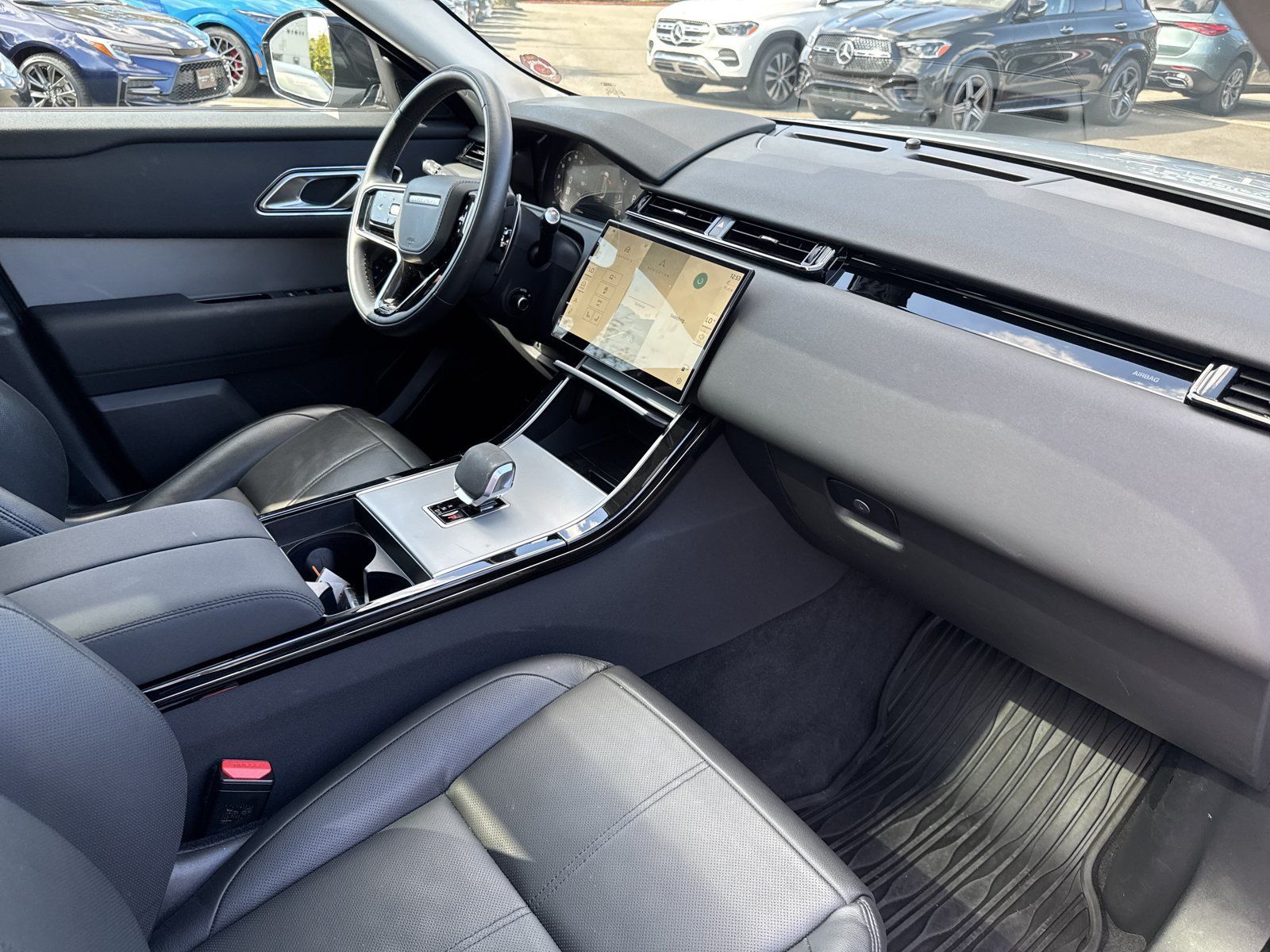 Used 2024 Land Rover Range Rover Velar S AWD/4WD image 16