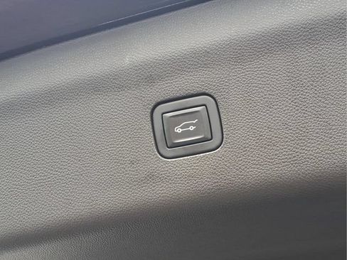 Used 2023 Buick Enclave Avenir w/ LPO, Floor Liner Package FWD image 26