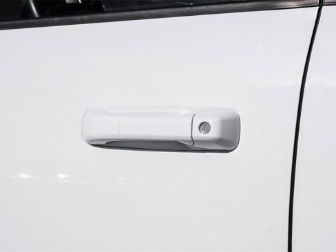 Used 2021 RAM 2500 Big Horn image 39