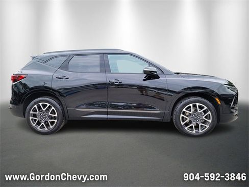 Used 2025 Chevrolet Blazer RS image 7