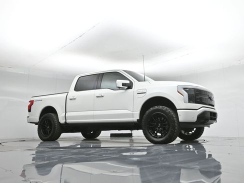 Used 2023 Ford F150 Lightning Platinum image 53