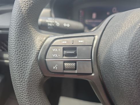 Used 2023 Honda Accord EX image 15