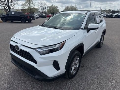 Used 2023 Toyota RAV4 XLE w/ Convenience Package image 2
