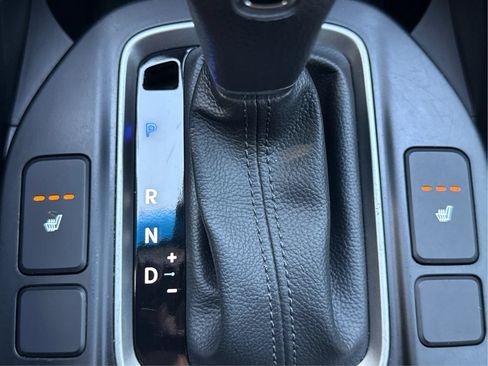 Used 2018 Hyundai Santa Fe Sport w/ 2.4L Value Package 02 FWD image 29